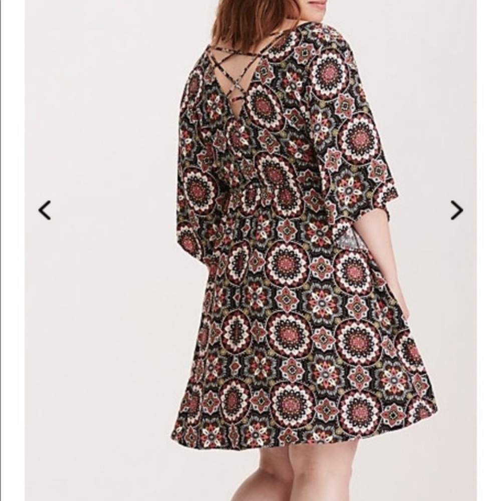 Torrid Medallion Print Lattice Back Dress 2 (2X) - Picture 2 of 8